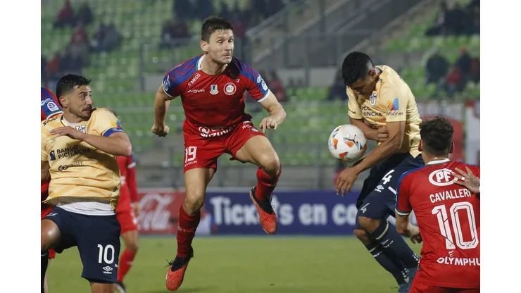 Unión La Calera cayó ante la UC de Ecuador.