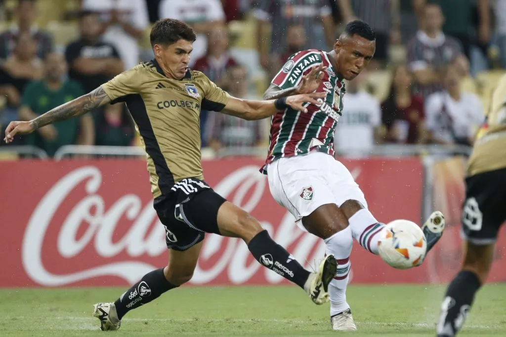Erick Wiemberg fue titular y recibió tarjeta en el minuto 82 en el partido de Colo Colo ante Fluminense. (Foto: Photosport)