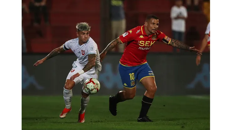 Unión Española le da un portazo a Emiliano Vecchio.