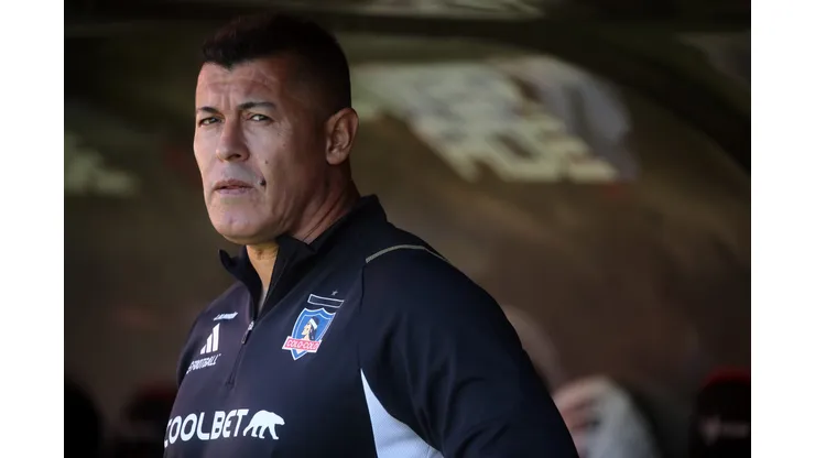 Jorge Almirón salió a defenderse en Colo Colo. (Foto: Jonnathan Oyarzún/Photosport)