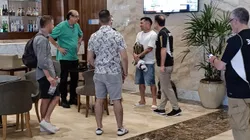 Gary Medel llegó hasta la concentración de Colo Colo en Río de Janeiro. (Foto: Cristián Alvarado - Radio Agricultura)