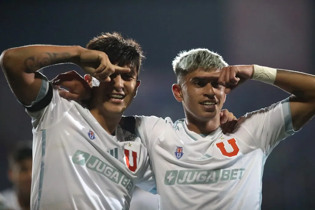 Universidad de Chile llegó a la cima del torneo local.