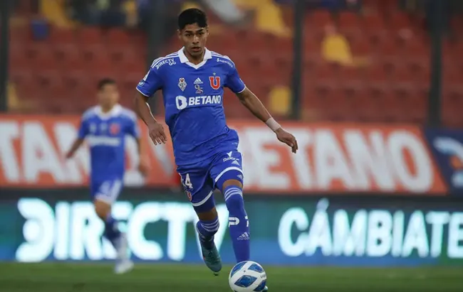 Darío Osorio en sus primeros partidos con la Universidad de Chile | FOTO: Photosport