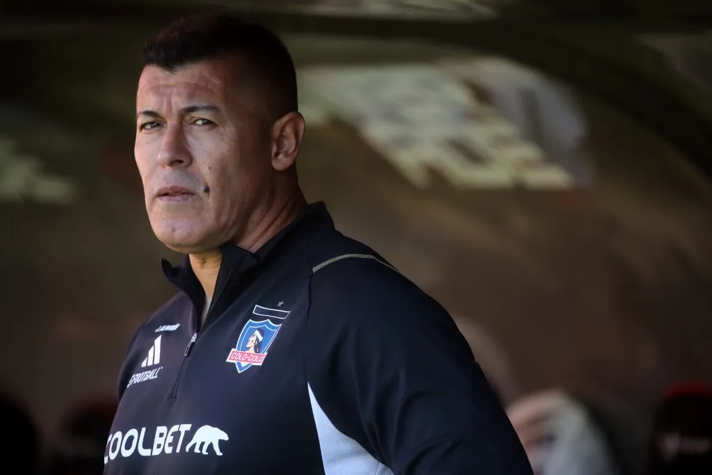 Colo Colo arriesga multa por la conferencia de prensa que no dio Jorge Almirón en Chillán. Foto: Jonnathan Oyarzún/Photosport