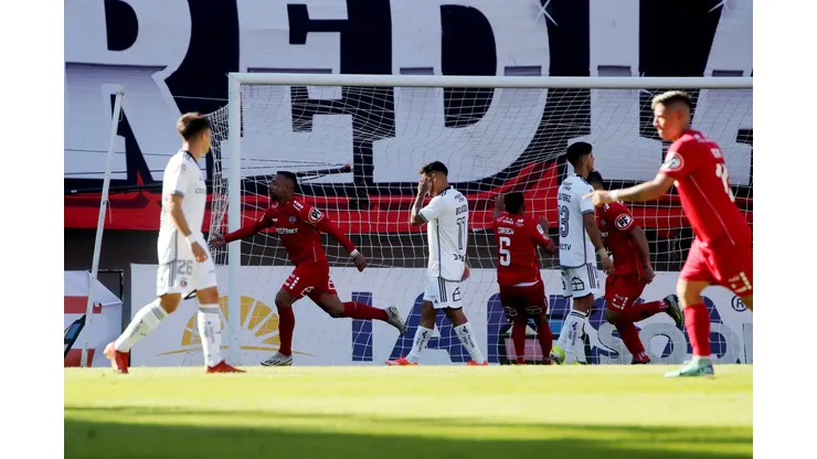 Colo Colo no pudo ante Ñublense en Chillán. (Foto: Photosport)
