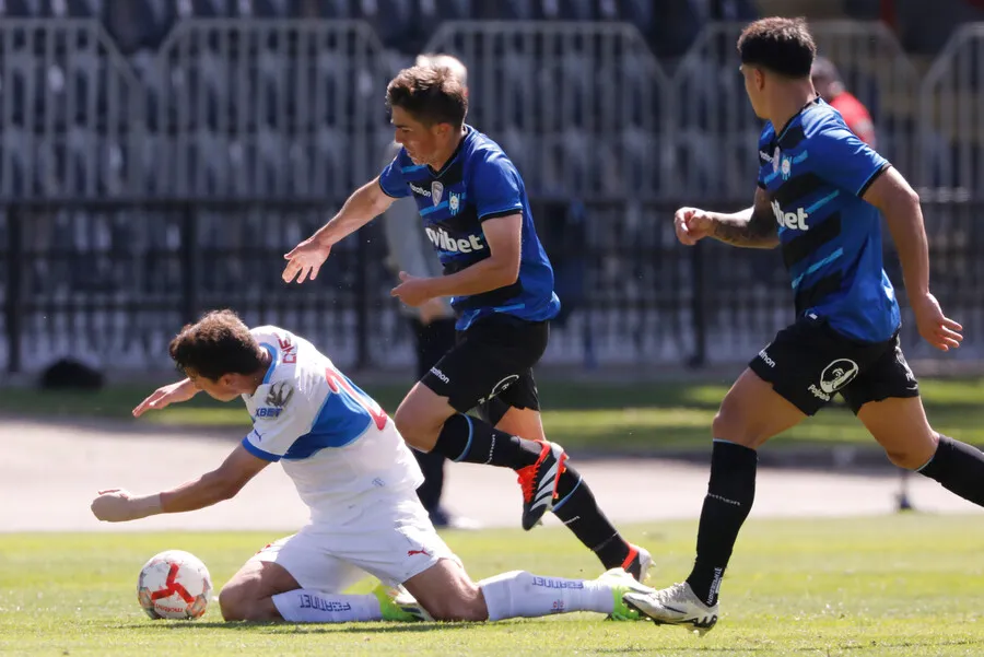 Universidad Católica necesita los tres puntos con urgencia. | Foto: Photosport