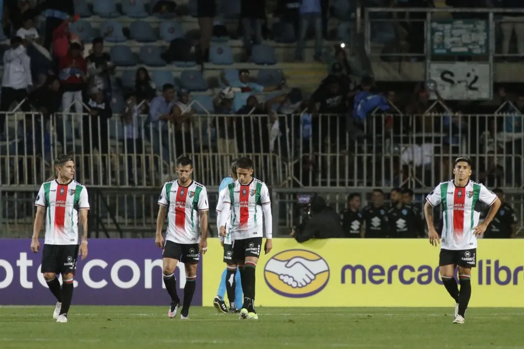 Palestino no podrá jugar en El Teniente luego de que la Conmebol inhabilitara el recinto. (Foto: Photosport)