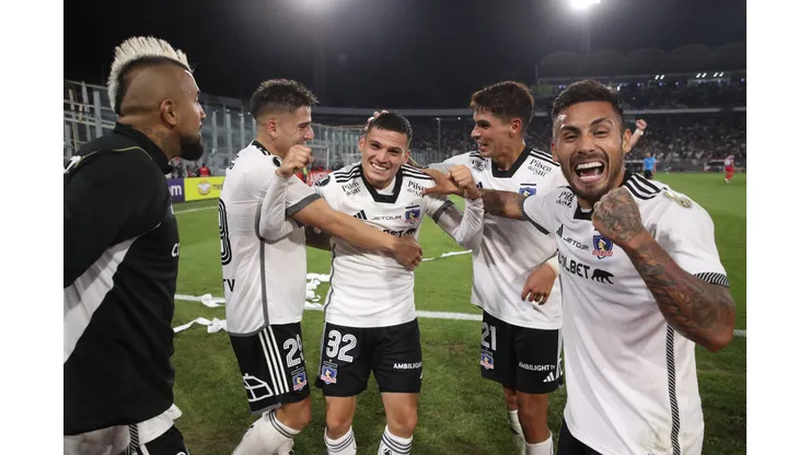 Colo Colo jugará con camiseta dorada ante Fluminense. (Foto: Photosport)