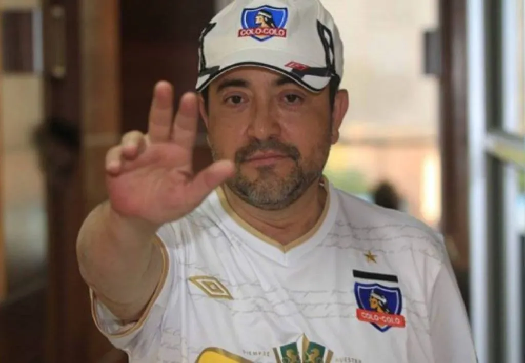 Leo Caprile es un reconocido hincha de Colo Colo.