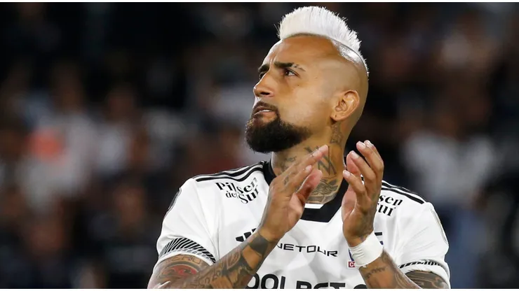 Ex seleccionado chileno se aburre del chaqueteo a Vidal: "No pierde la pelota"
