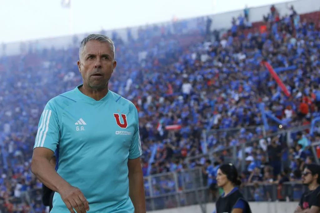 Gustavo Álvarez le da ha dado un nuevo aire al Bulla | FOTO: Dragomir Yankovic/Photosport