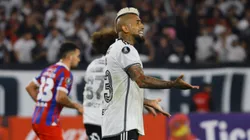 Periodista de espectáculos barre el piso con Arturo Vidal