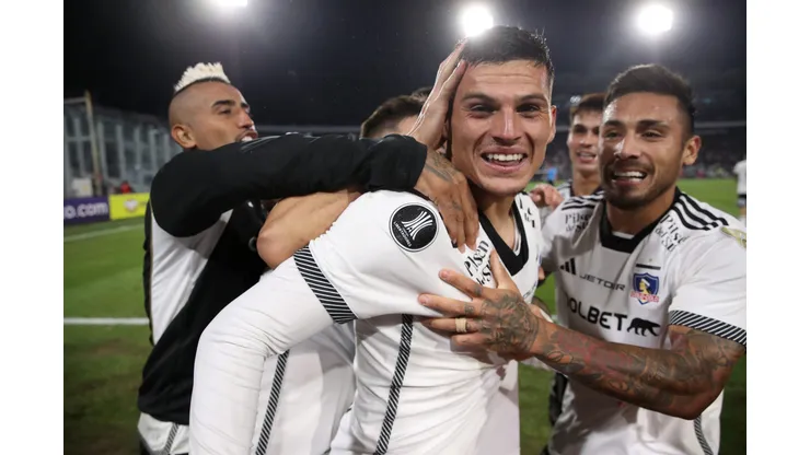 Lucas Cepeda anotó el gol del triunfo para Colo Colo ante Cerro Porteño. (Foto: Pepe Alvujar/Photosport)