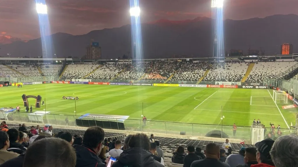 Así está la cancha del Estadio Monumental previo al partido de Colo Colo vs Cerro Porteño. (Foto: Nicolás Márquez)
