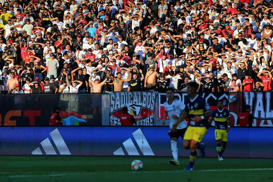 Colo Colo ha jugado todos sus partidos con las entradas agotas, pero sin aforo completo. | Foto: Photosport