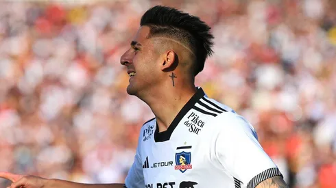 Pareja del guaraní vibra con el público de Colo Colo.