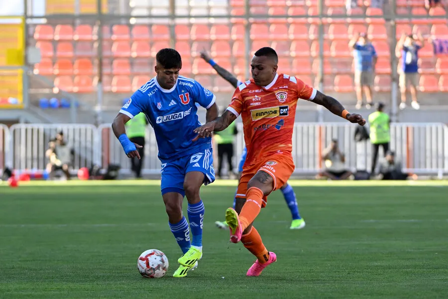 Histórico de Cobreloa molesto con el desempeño de los naranjas ante la U (Photosport)