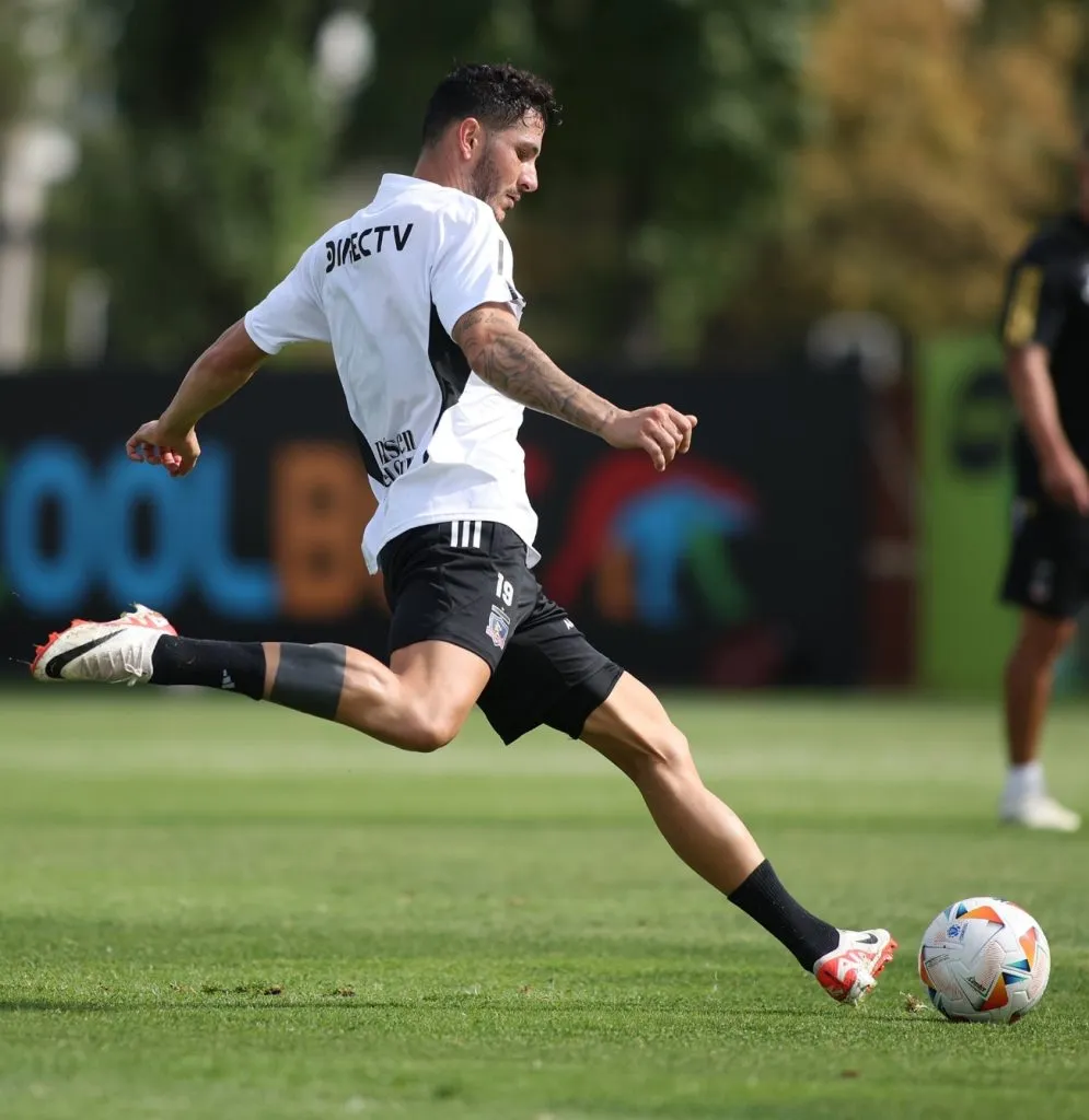 Gonzalo Castellani se alista para su estreno con la camiseta de Colo Colo.