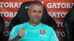 Histórico de la U reconoce el trabajo de Gustavo Álvarez.