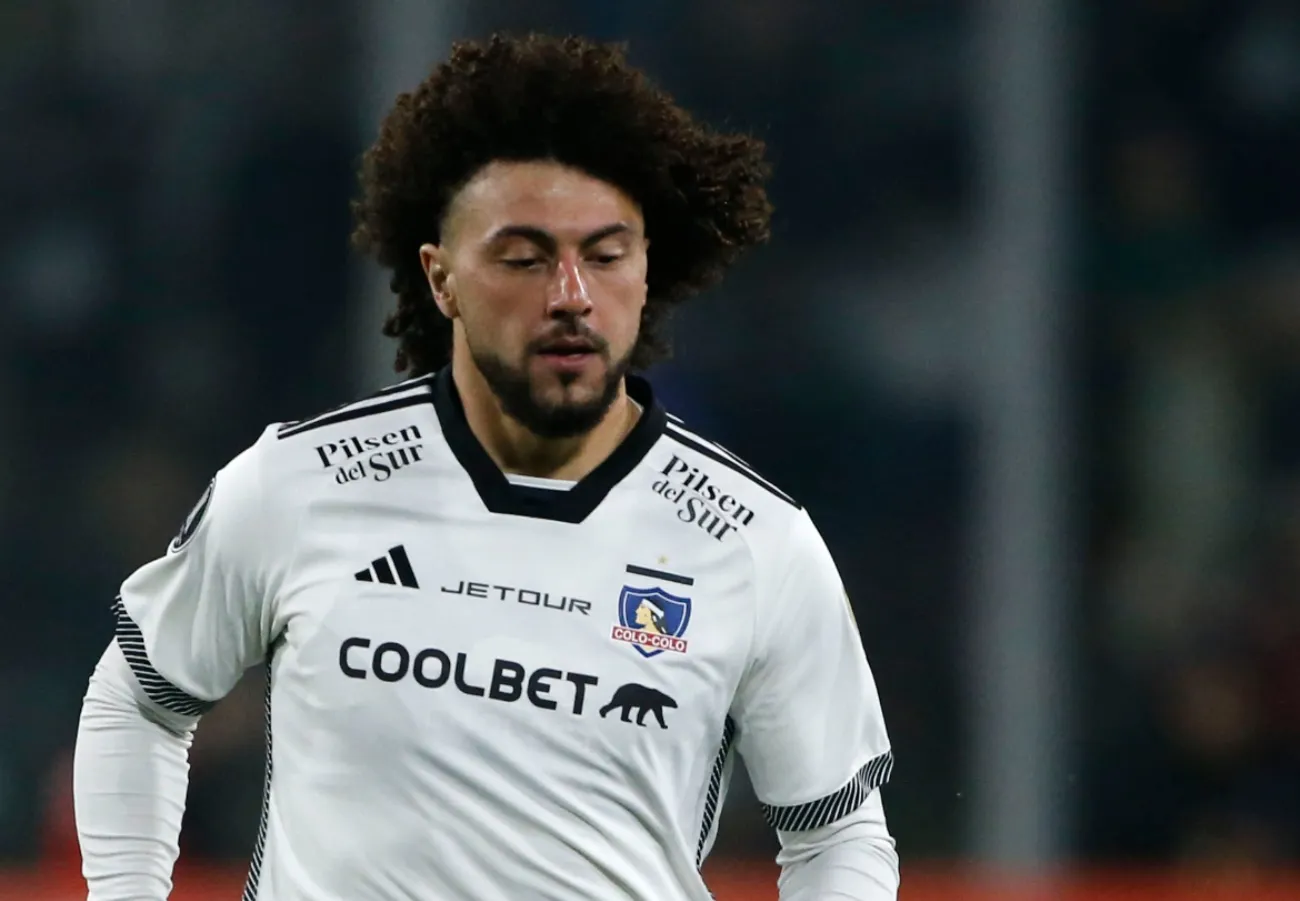 Maximiliano Falcón se ha ganado el corazón del hincha albo (Foto: Photosport)