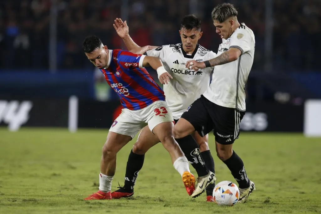 Colo Colo eliminó a Cerro Porteño y avanzó a octavos de final en la Copa Libertadores 2024.(Foto: César Olmos/Photosport)