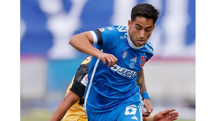 Referente de Universidad de Chile exige a Lucas Assadi como titular.