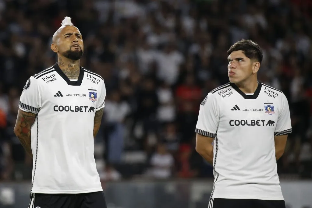 Arturo Vidal volverá al once titular de Colo Colo.