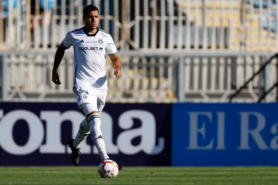 Ramiro González podría dejar Colo Colo, según Coke Hevia. | Foto: Photosport