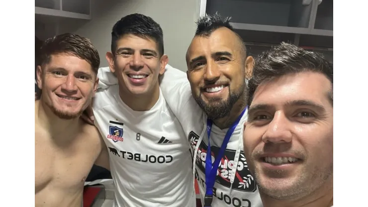 Arturo Vidal acompañó a Colo Colo en la hazaña en Paraguay.