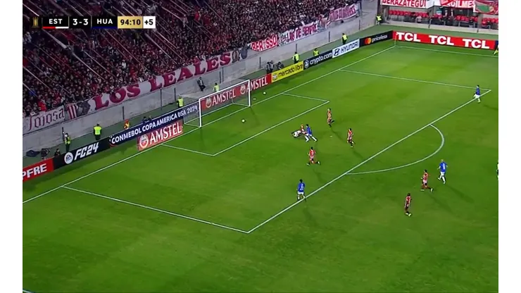 Huachipato derrotó por 4-3 a Estudiantes de la Plata con gol de Carlo Villanueva. (Foto: Captura ESPN)