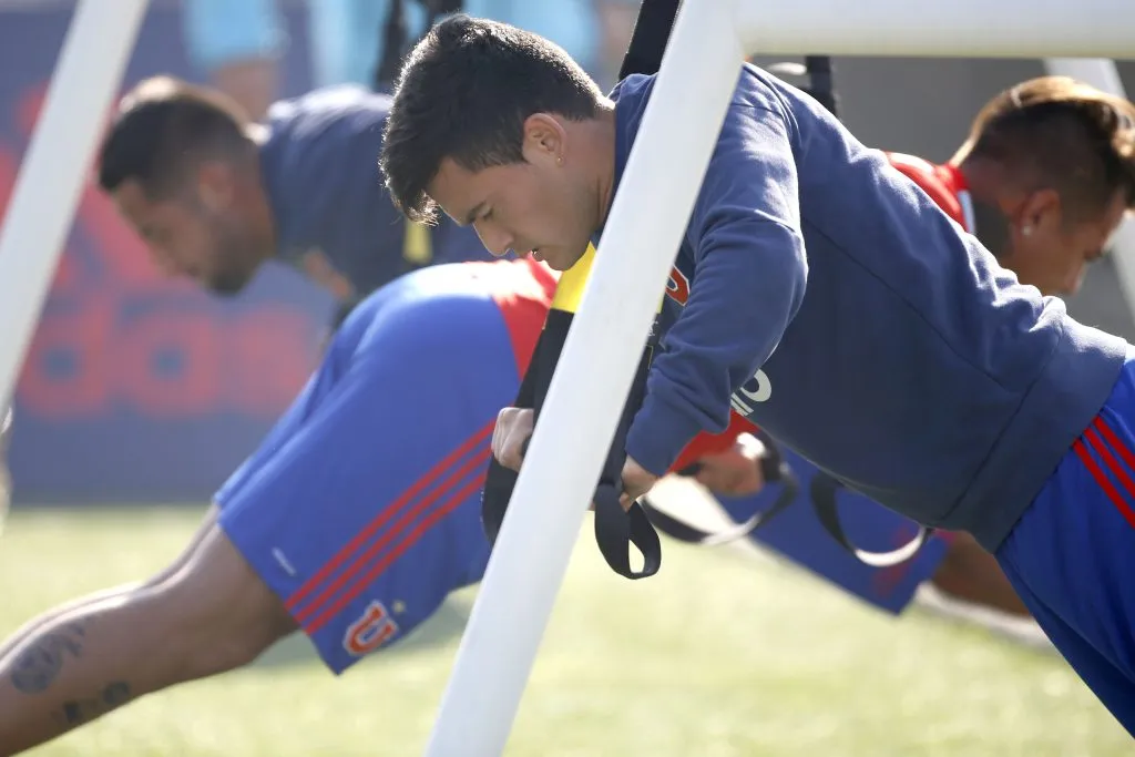 Charles Aránguiz dejó un lindo recuerdo en su paso por la U | FOTO: Andres Pina/Photosport