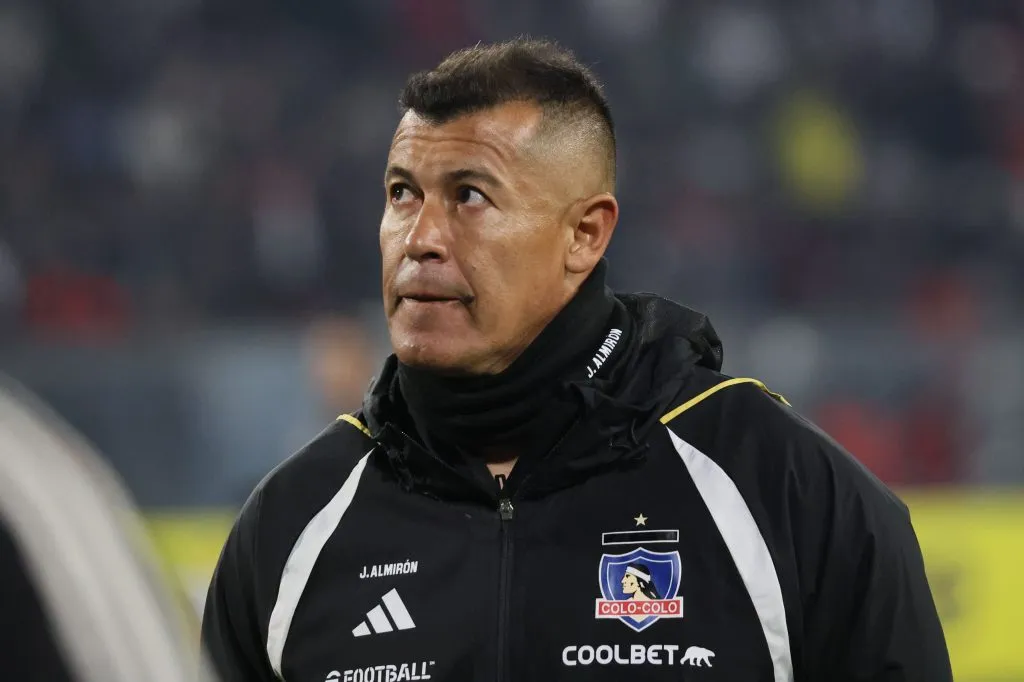 Jorge Almirón saca pecho por su equipo (Foto: Photosport)