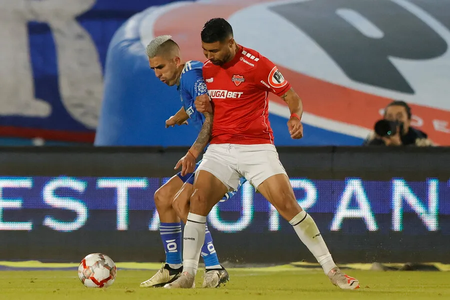 Arcos cree que a la U le falta un delantero que resuelva partidos. | Foto: Photosport