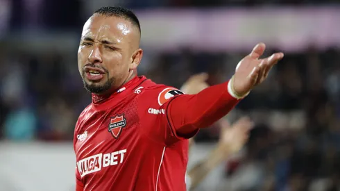 Bernardo Cerezo se descargó contra el VAR. (Foto: Photosport)