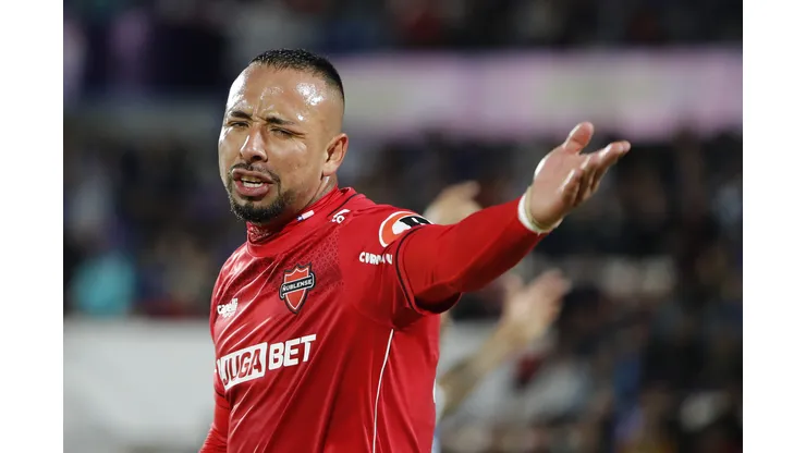 Bernardo Cerezo se descargó contra el VAR. (Foto: Photosport)