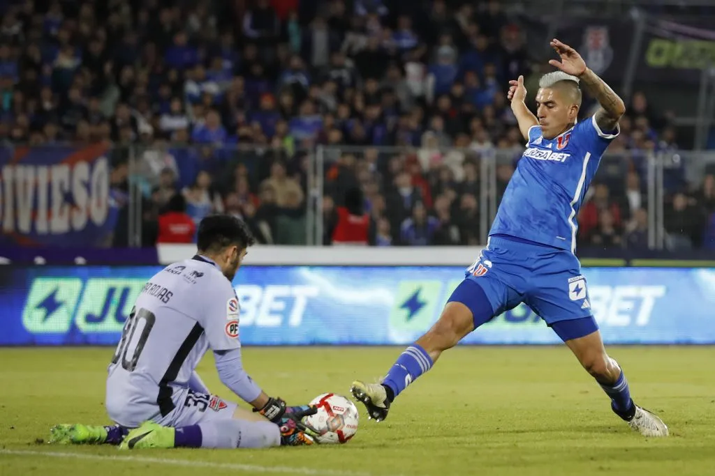 Fernández recibió la crítica por parte de Lorca | FOTO: Felipe Zanca /Photosport