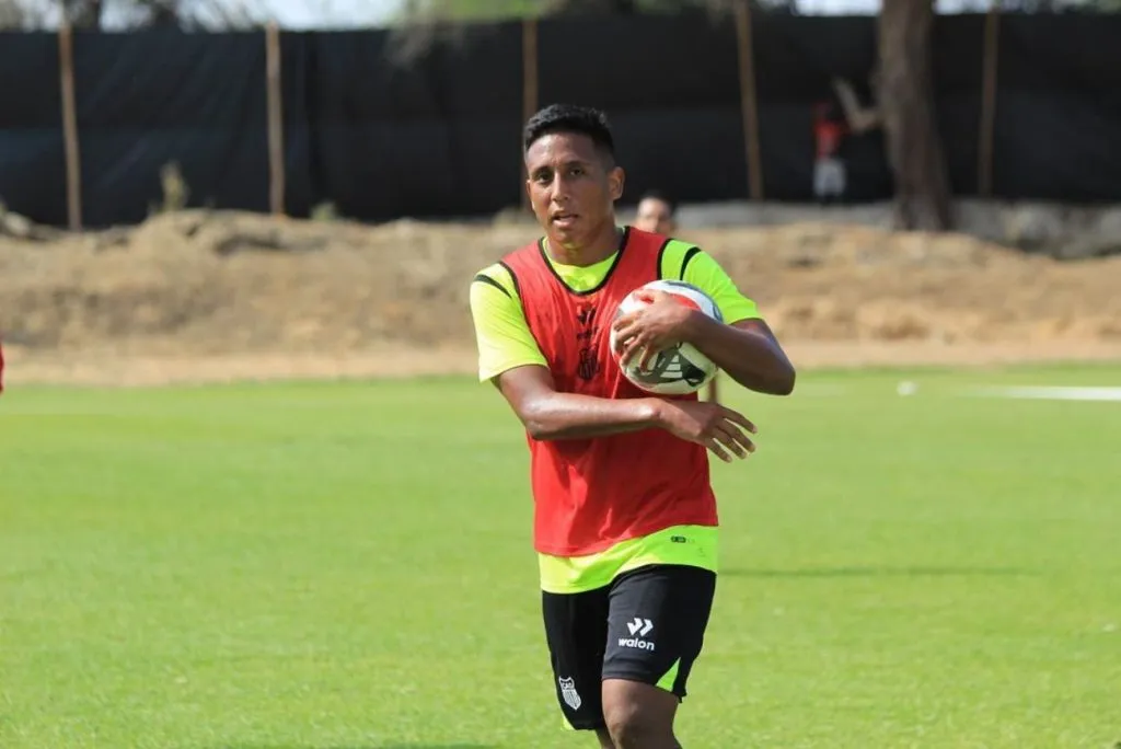 Jeremy Rostain se ofreció a jugar en Universidad de Chile.