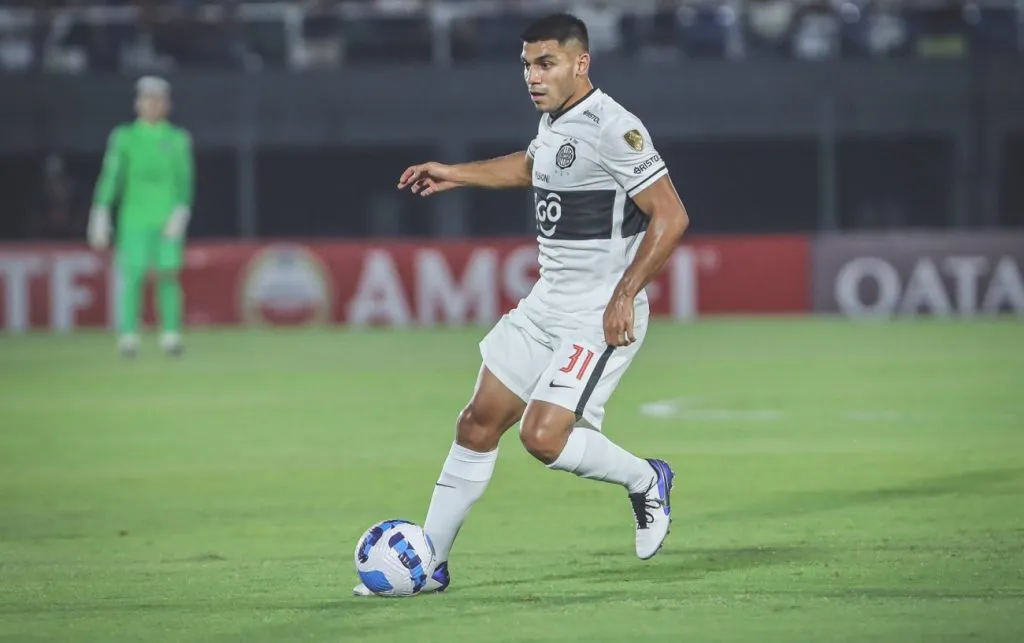 Marcos Gómez vistiendo la camiseta de Olimpia de Paraguay | FOTO: Archivo