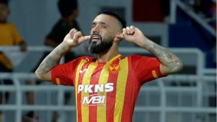 Video: El primer gol de Ronnie Fernández en Malasia