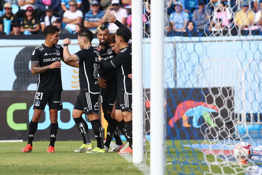 El Cacique celebró en Iquique. | Foto: Photosport