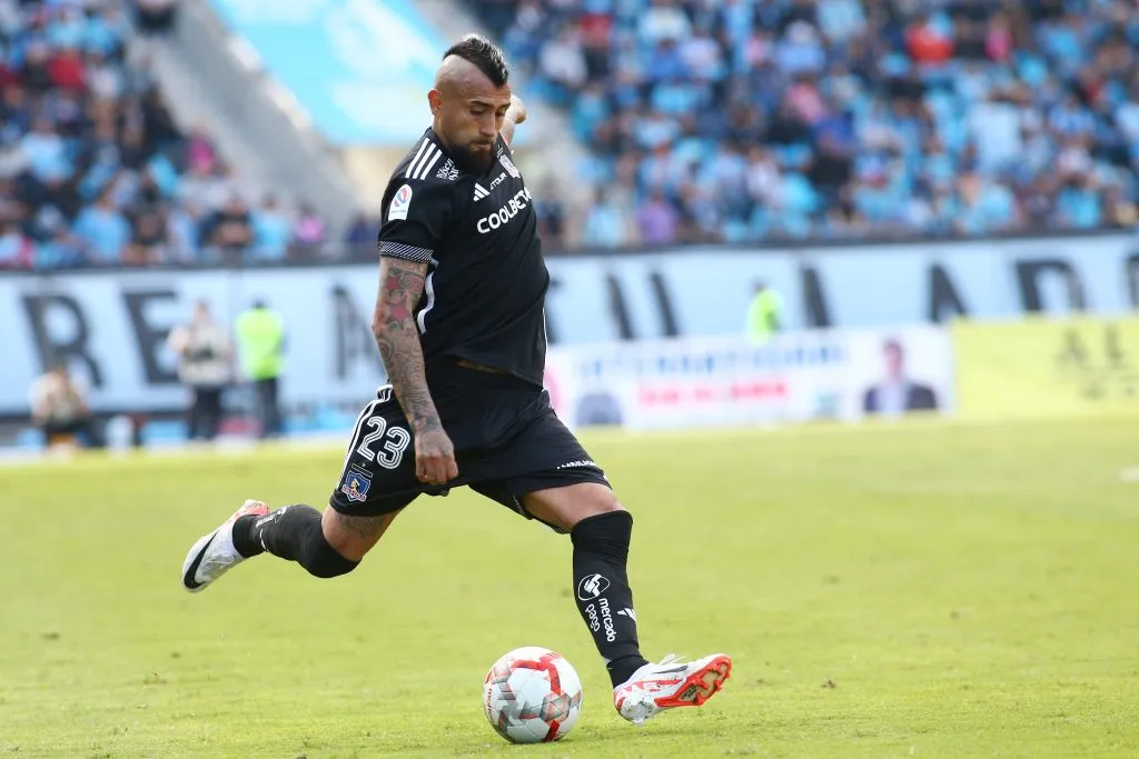 Arturo Vidal anotó su quinto gol desde su regreso a Colo Colo. (Foto: Álex Díaz/Photosport)