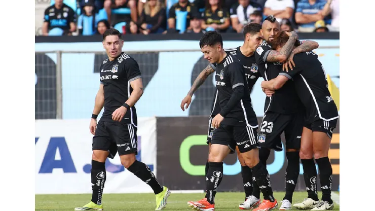 Arturo Vidal anotó la apertura de la cuenta para Colo Colo ante Deportes Iquique