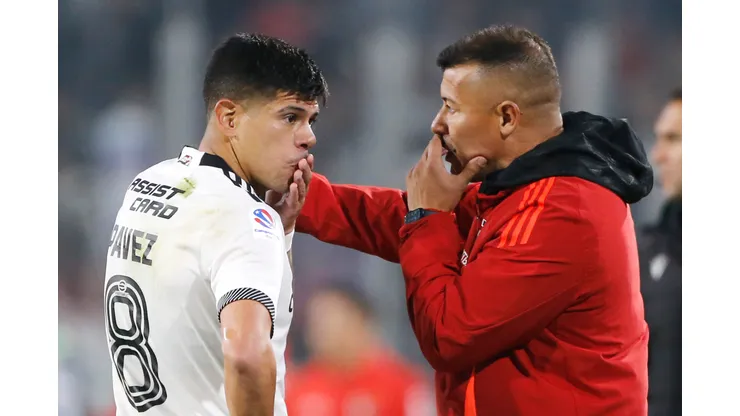 Jorge Almirón probó al equopo titular de Colo Colo para ir a Iquique. (Foto: Jonnathan Oyarzún/Photosport)