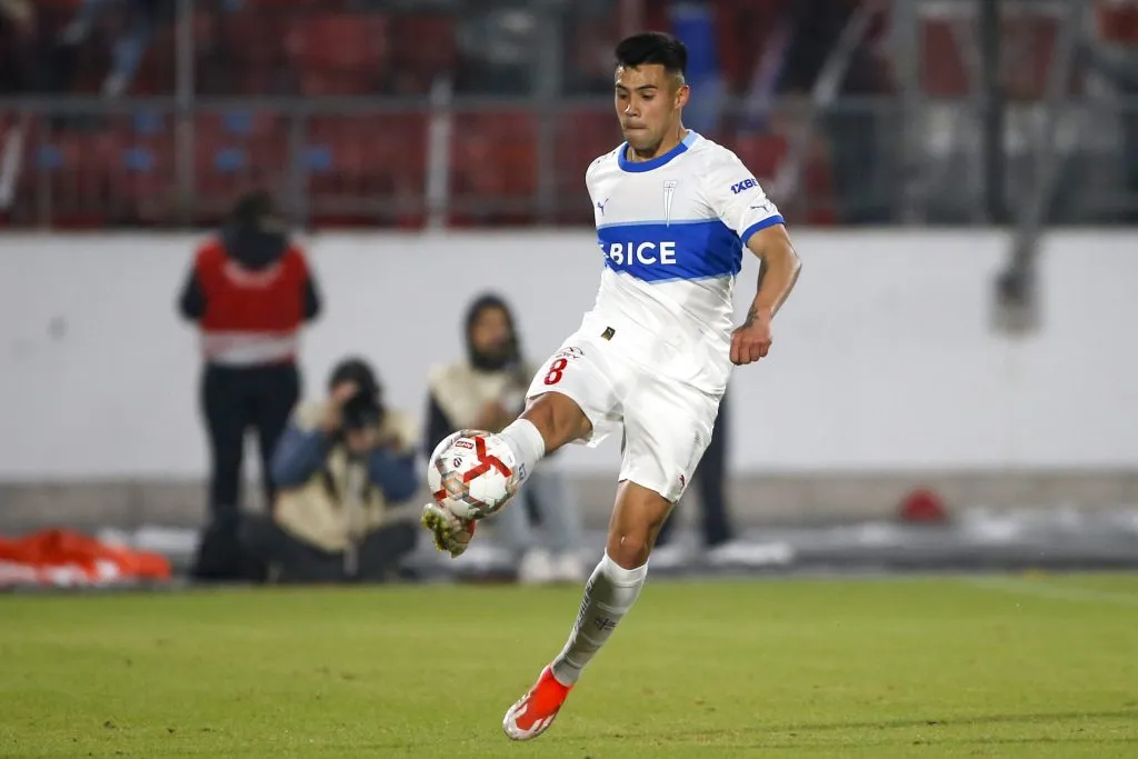 Rodrigo Herrera veía calificado a Alexander Aravena para ser citado por Ricardo Gareca al amistoso de la Selección Chilena ante Paraguay. (Foto: Photosport)