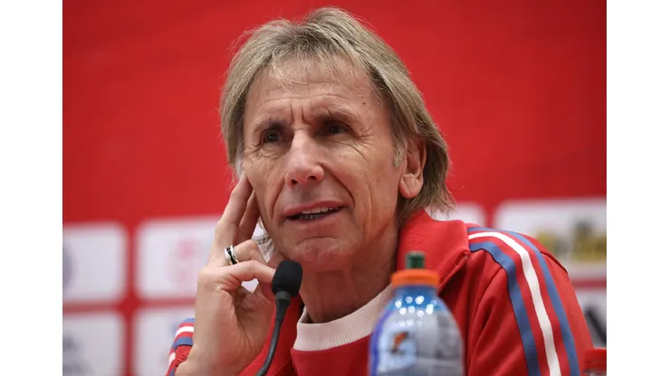 Ricardo Gareca entregó la nómina de jugadores que enfrentarán a Paraguay (Foto: Javier Salvo/Photosport)