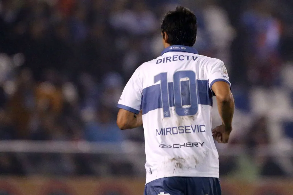 El ex 10 de la UC estaría cerca de retornar al club de sus amores | FOTO: Andres Pina/Photosport