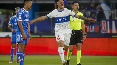 Alexander Aravena tendría los días contados en la UC.