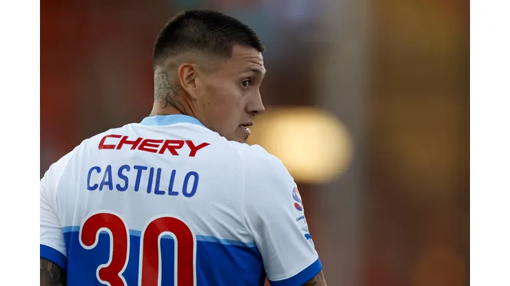 Nicolás Castillo habría terminado su ciclo en Universidad Católica. (Foto: Photosport)