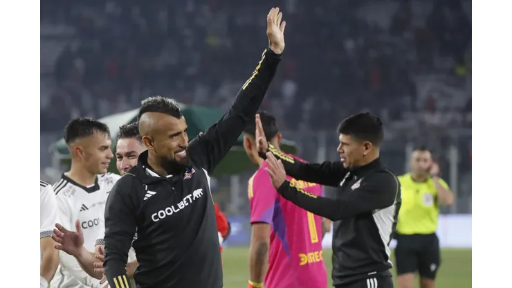 Arturo Vidal regresó a Colo Colo después de 17 años. (Foto: Jonnathan Oyarzún/Photosport)