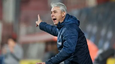 El entrenador de la Universidad Católica habló del tema de los refuerzos